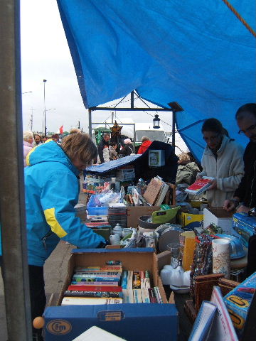 foto rommelmarkt...