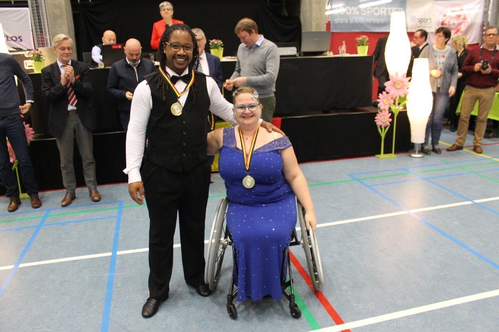 Klik op de foto om deze te vergroten...