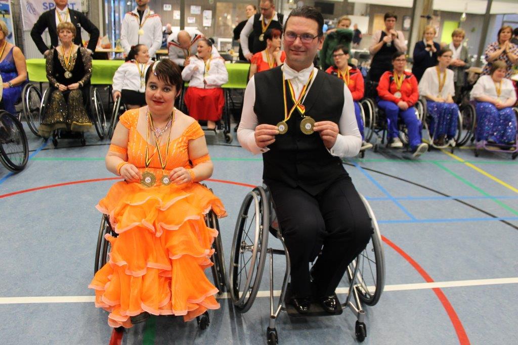 Klik op de foto om deze te vergroten...