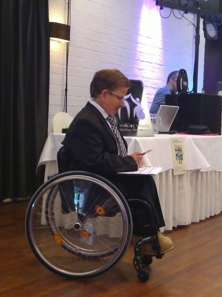 Klik op de foto om deze te vergroten...