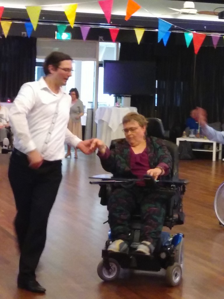 Klik op de foto om deze te vergroten...