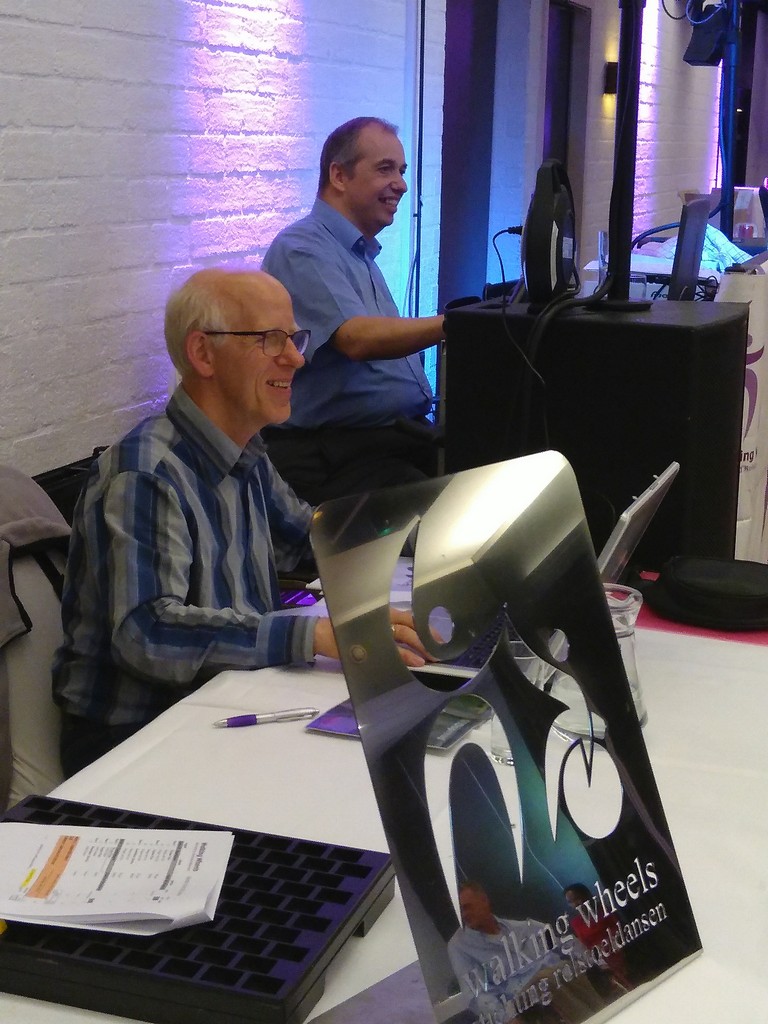 Klik op de foto om deze te vergroten...